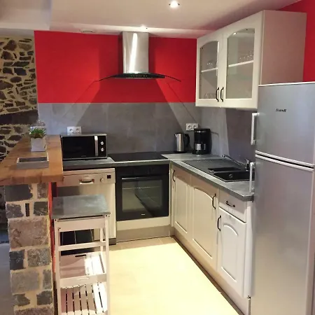 펜션 Maison En Pierre Proche De La Mer Saint-Germain-sur-Ay